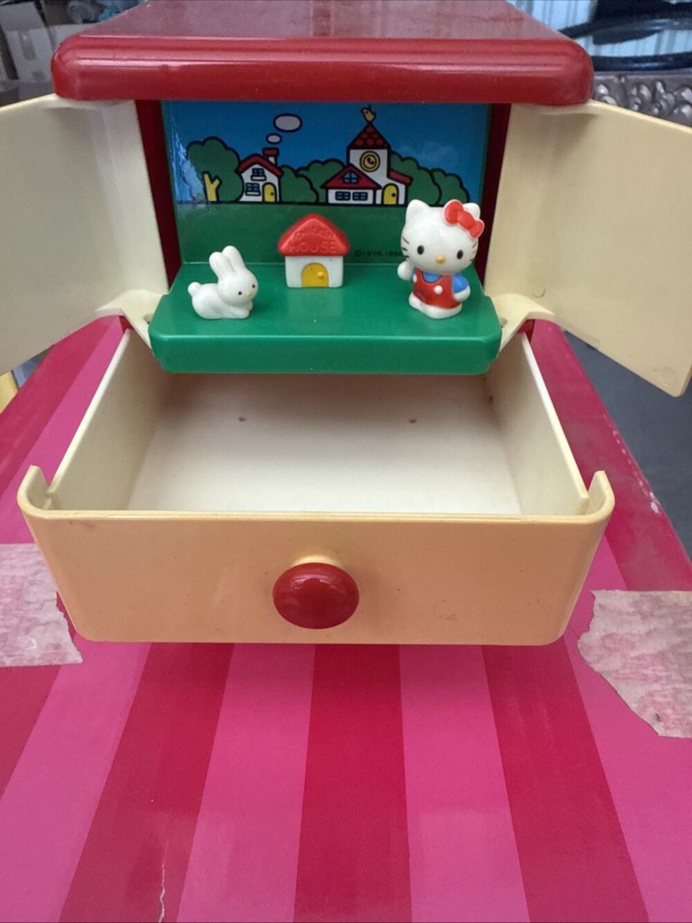 Vintage 1992 Sanrio Hello Kitty Jewelry Chest